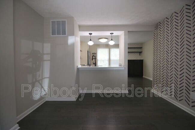 Building Photo - 11916 Fieldthorn Ct