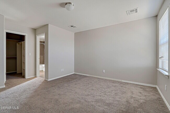 Building Photo - 11470 Dawn Vw Rd