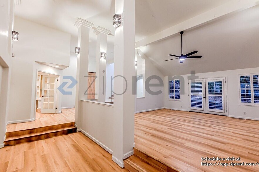 Building Photo - 1712 Carnegie Way