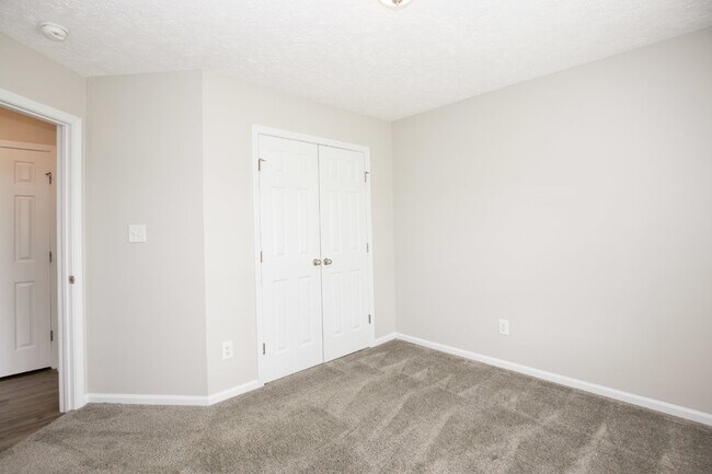 Building Photo - Charming 3 Bed, 2 Bath Rental Home in Raeford, NC - Don't Miss Out!