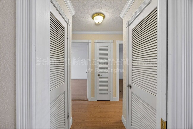 Building Photo - 1500 Gay Rd