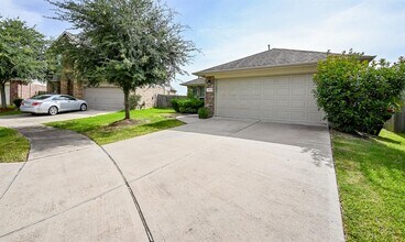 Building Photo - 18707 Majestic Vista Ln