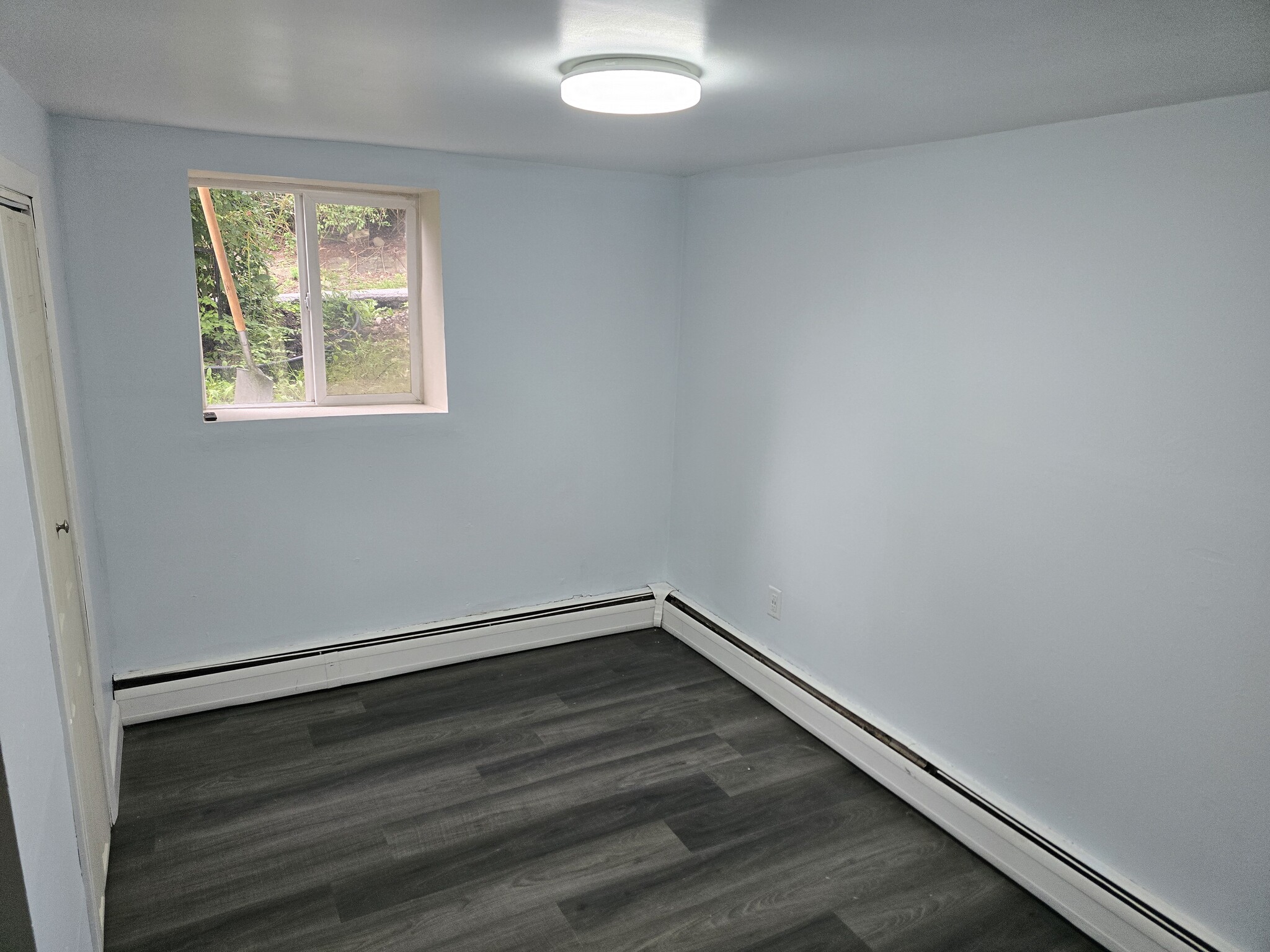 bedroom - 43 Milton Tpke