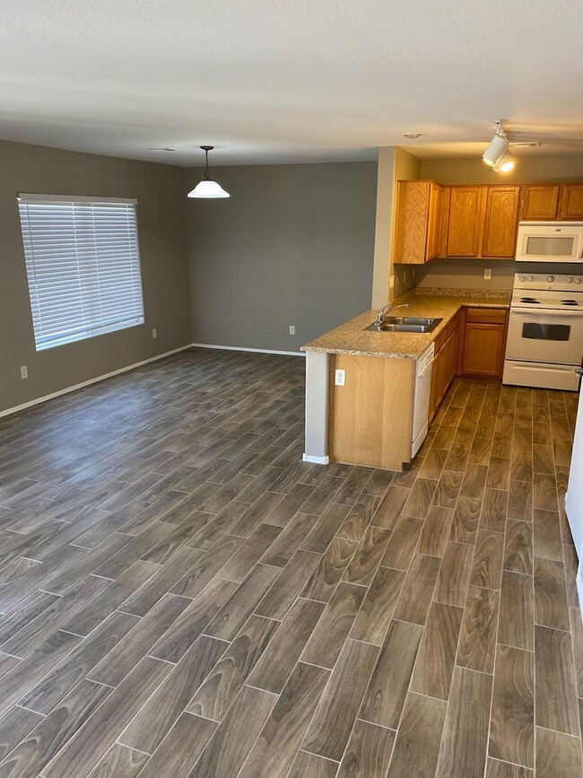 Building Photo - 558 S 222nd Ln