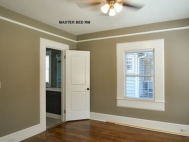 Building Photo - 987 Katherwood Dr SW