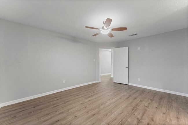 Building Photo - 4907 Tealgate Dr