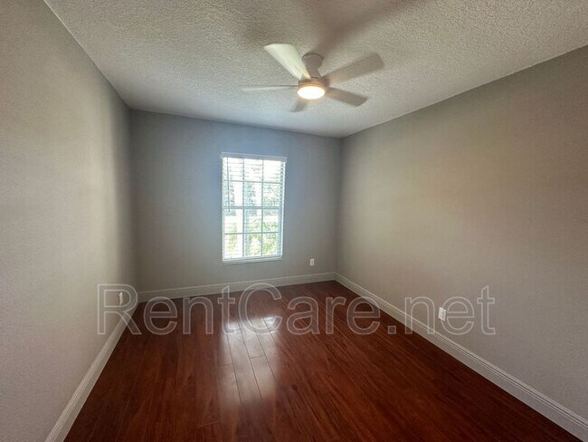 Building Photo - 13959 Timberland Dr