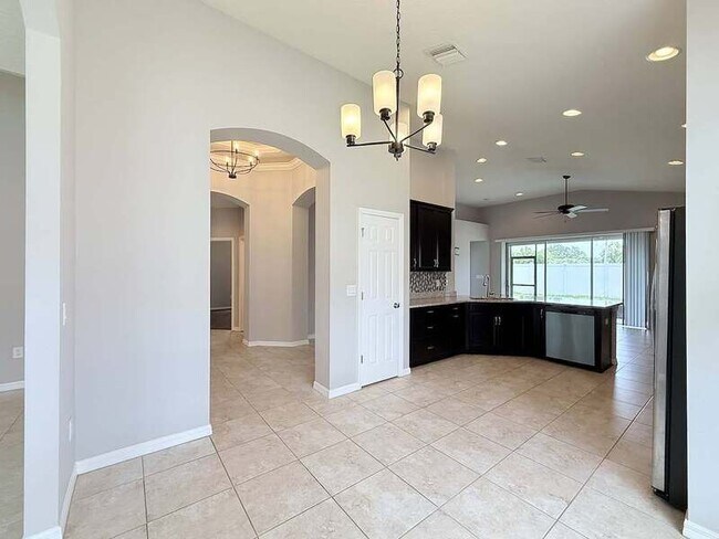 Building Photo - 8222 Willow Beach Dr