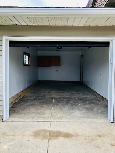 Building Photo - 416 Housel Craft Rd