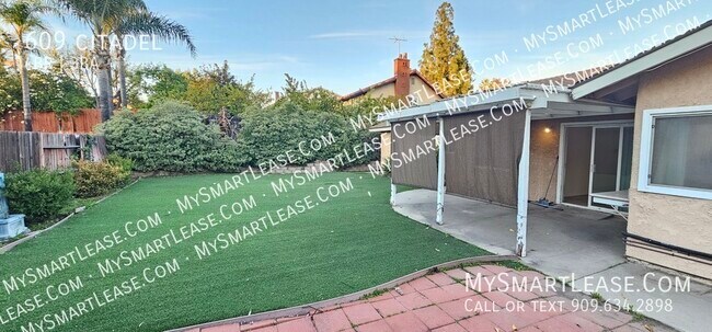 Building Photo - 609 citadel-