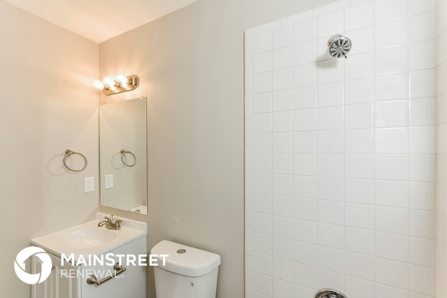 Building Photo - 738 Stonebridge Way