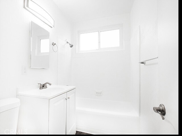 Building Photo - 12536 Oxford Ave