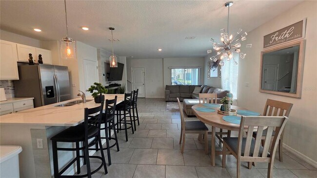 Building Photo - 16221 Admirals Cove Ln