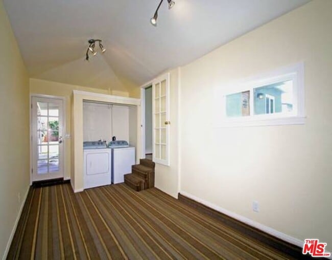 Building Photo - 3542 Greenwood Ave