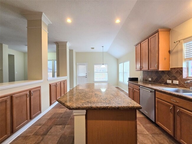 Building Photo - 31323 Trinity Park Ln