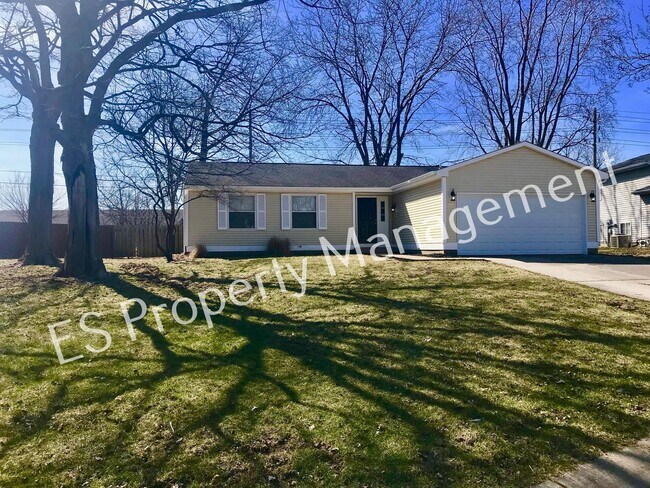Building Photo - COMING SOON!! 3 BEDROOM 2 BATHROOM RANCH S...