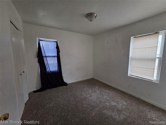 Building Photo - 24511 Florence St