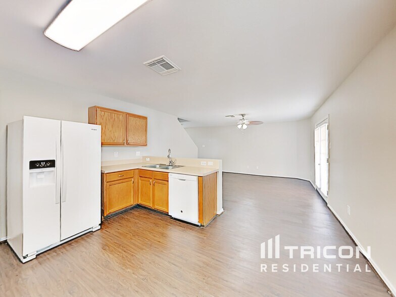 Building Photo - 7734 Galleon Field Ln