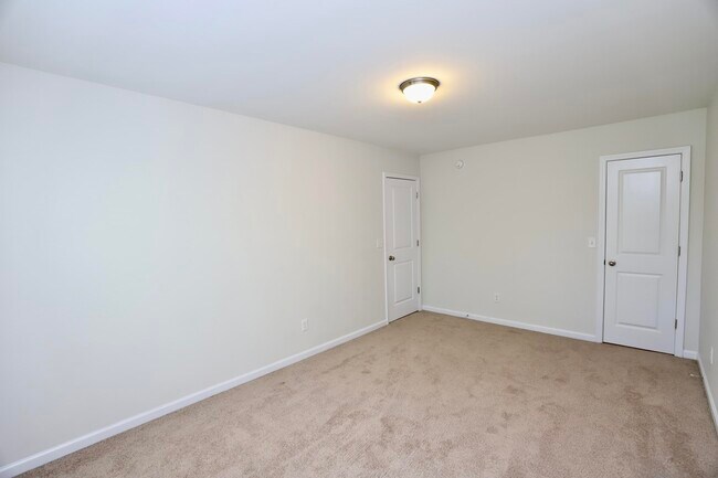 Building Photo - 1761 Nicholas Dr