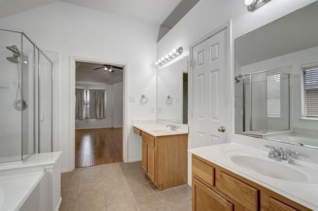 Building Photo - 9817 Bradford Grove Dr