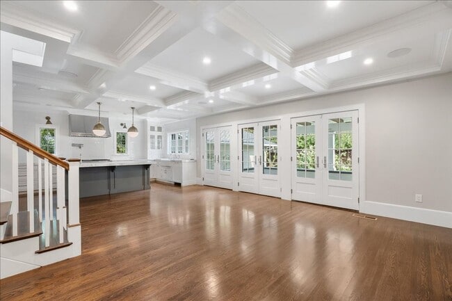 Building Photo - 1133 42nd St