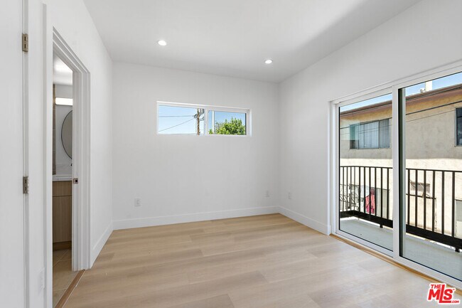 Building Photo - 10965 Calvert St