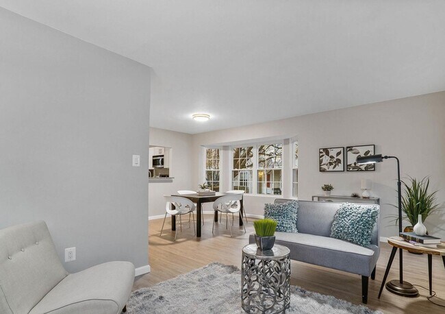 Building Photo - Gorgeous End Unit townhouse with WATER VIEWS ready mid August!