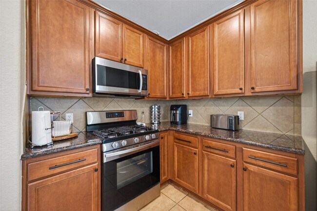 Building Photo - 66 W Lasting Spring Cir