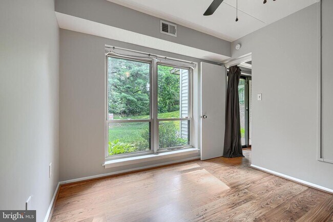Building Photo - 5390 Smooth Meadow Way