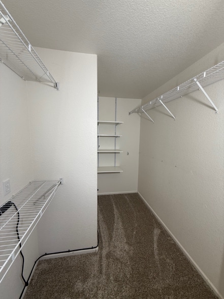 Building Photo - 6743 Harvey Ln