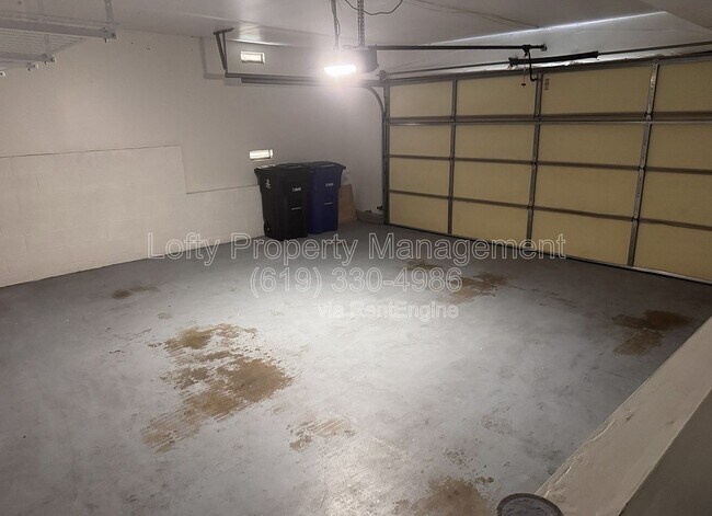 Building Photo - 4629 Villas Ct