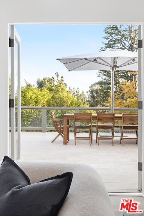 Building Photo - 1514 Sorrento Dr