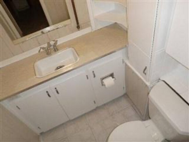 Building Photo - FREE AUGUST RENT! - Brick Ranch with 4 bed...