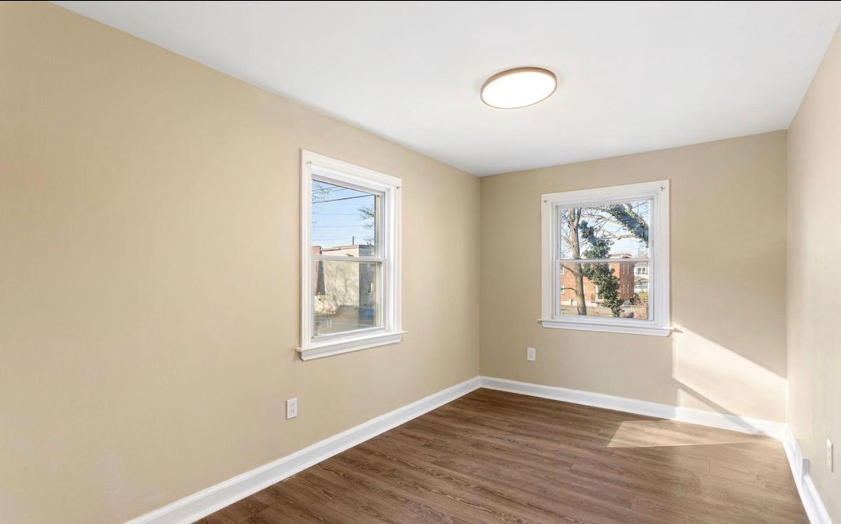 Building Photo - 112 Juliana Terrace