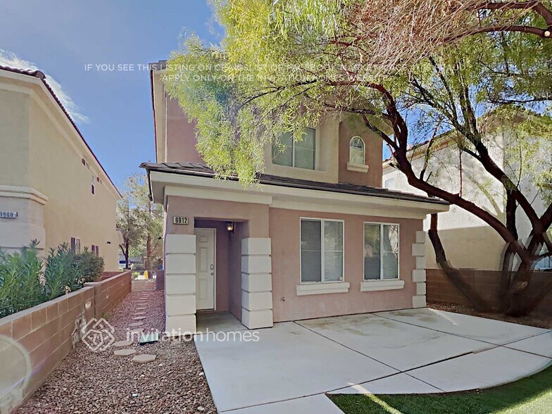 Building Photo - 9912 Via Delores Ave