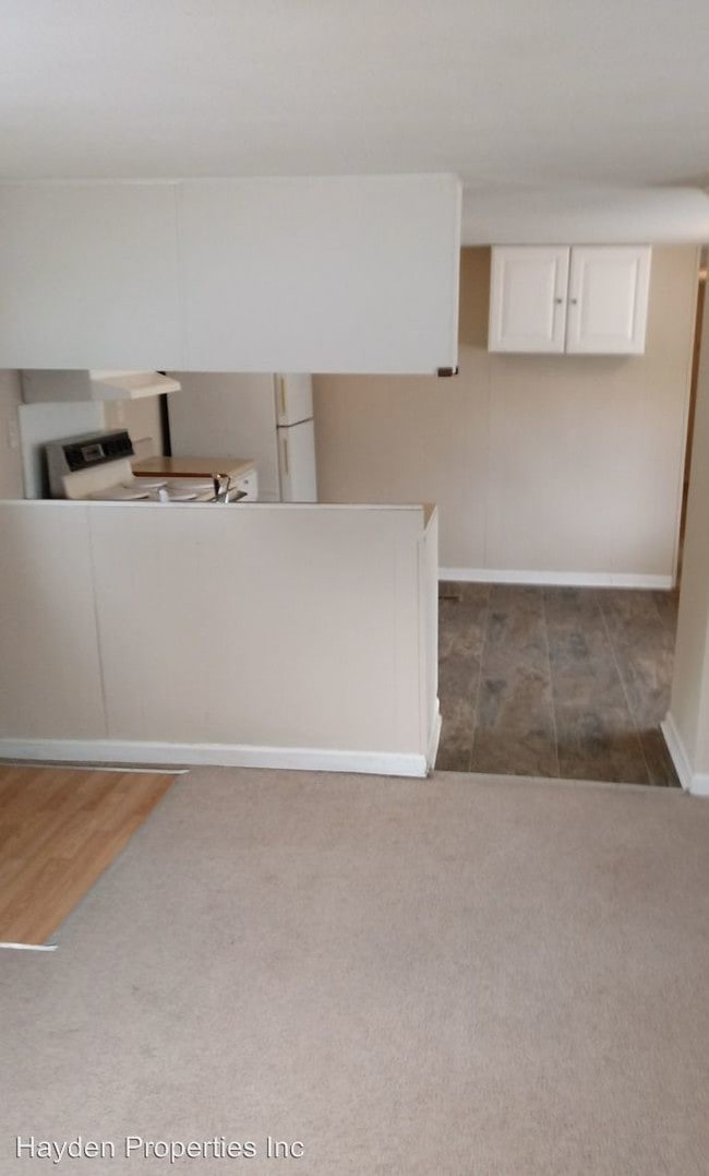 Building Photo - 3 br, 1.5 bath House - 209 F McQueen St