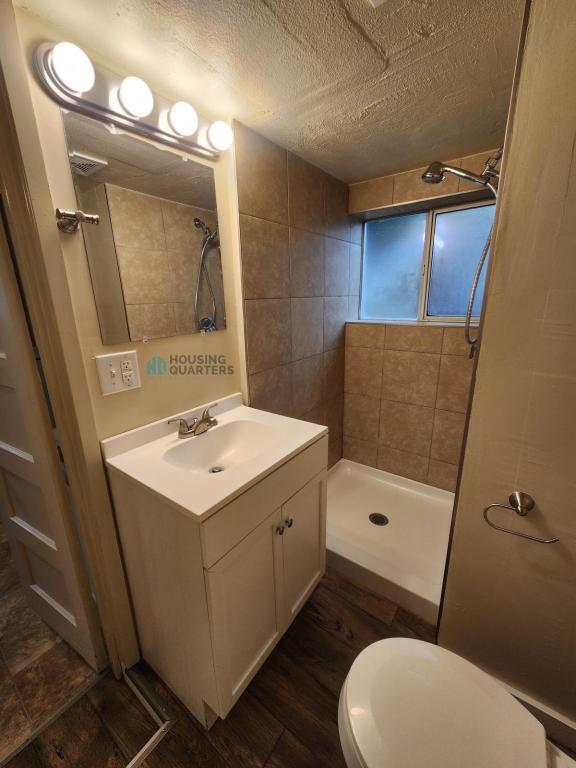 Building Photo - 519 4th St