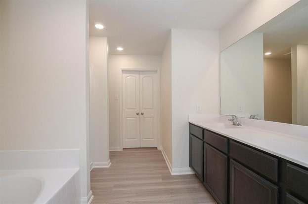 Building Photo - 20742 Nala Bear Dr