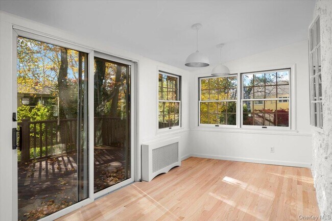 Building Photo - 115 Coolidge Ave