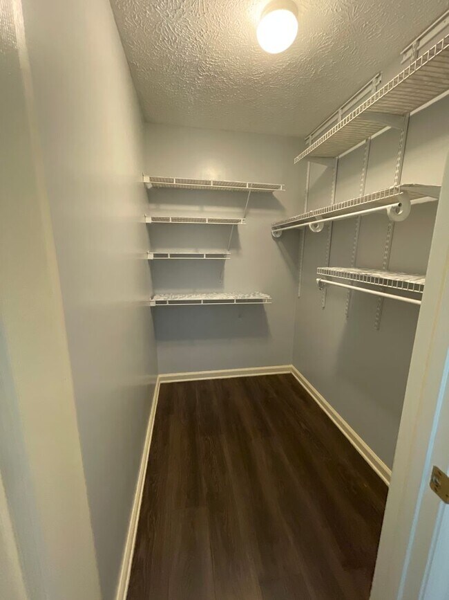 Building Photo - Charming Home in Havelock