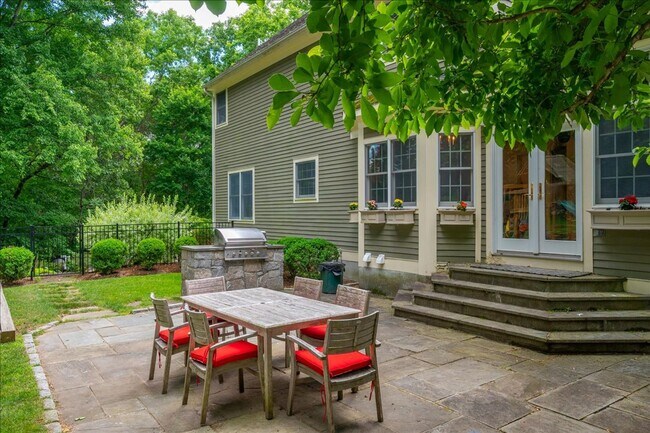 Building Photo - Private Pool, Fireplace & Endless Charm — Cross River, NY