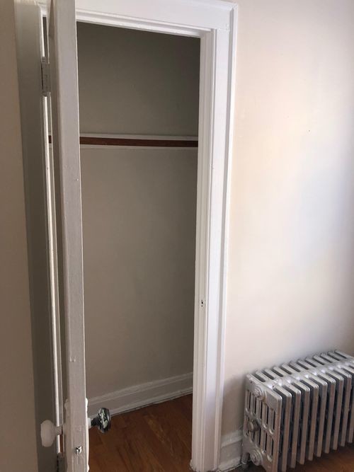 Building Photo - 1714 W Albion Ave