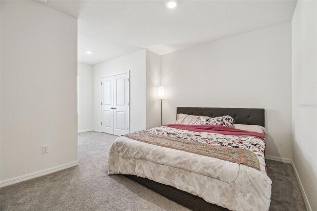 Building Photo - 11070 Crescent Deer Dr