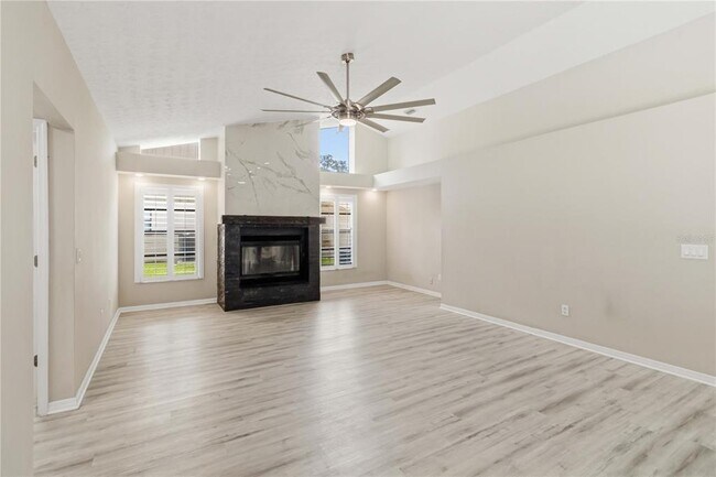 Building Photo - 2110 Laindale Pl