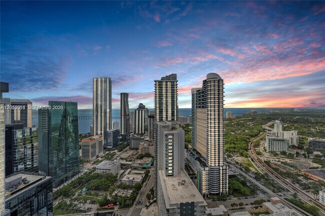 Building Photo - 1100 S Miami Ave