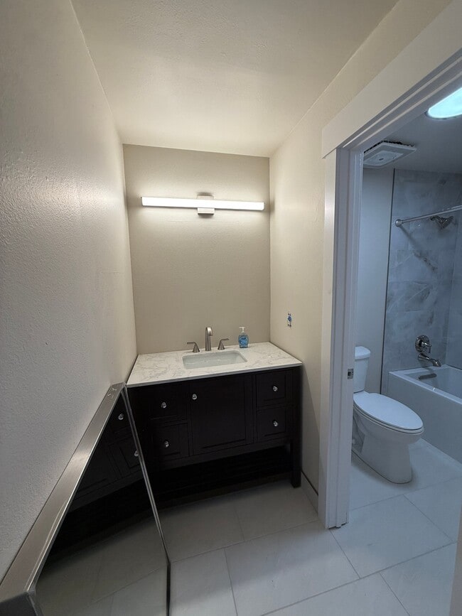 Building Photo - 2306 W 4130 S