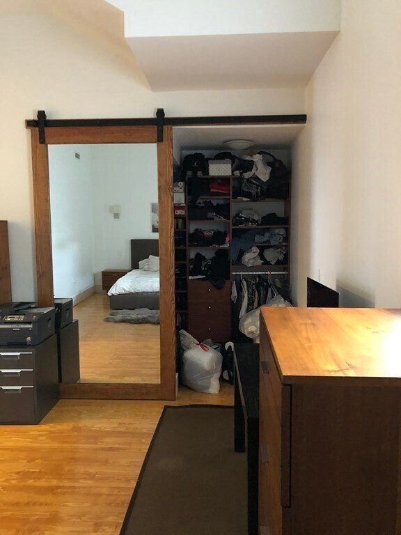 Building Photo - 305 Cambridge St