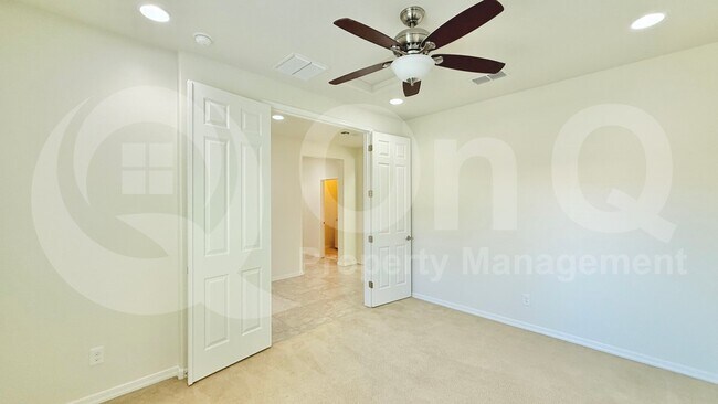Building Photo - 2545 W Royer Rd