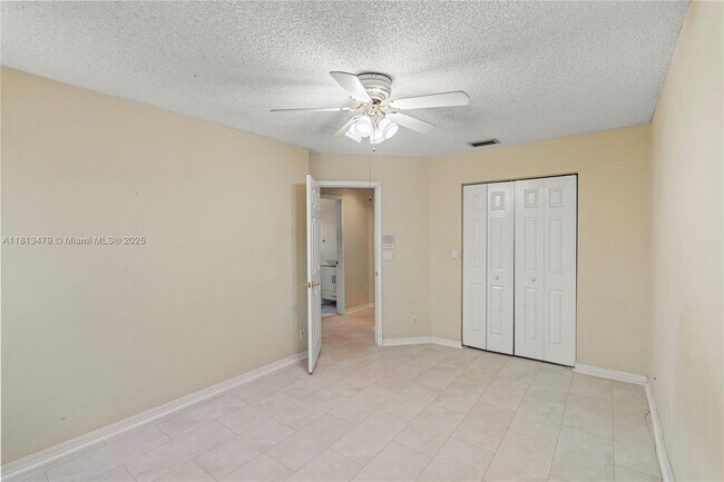 Building Photo - 18405 NW 9th Ct