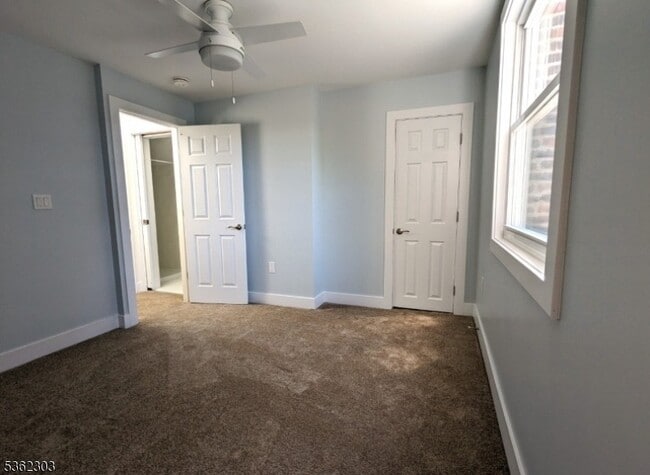 Building Photo - 439 Victory Ave